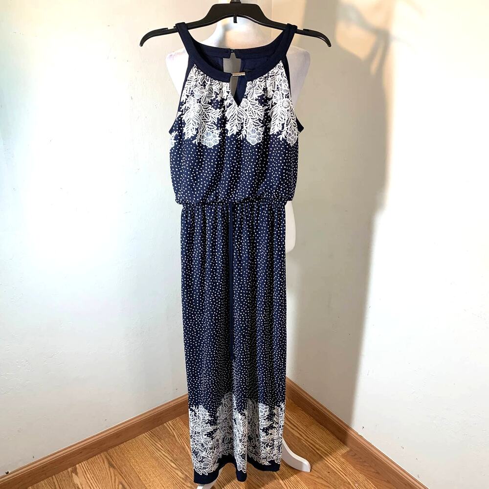 En Focus Studio Cute blue long dress size 4